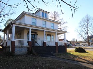 1132 Webster St, West Plains, MO 65775