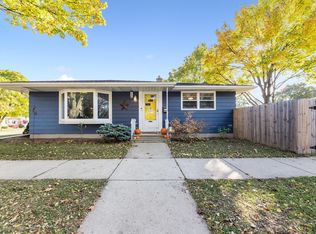 3807 77th St, Kenosha, WI 53142