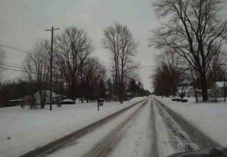 Exterior Neighborhood (street photo)