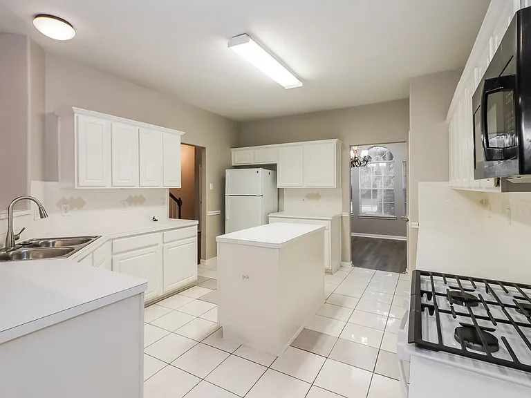 8919 Green Ray Dr — Photo 8