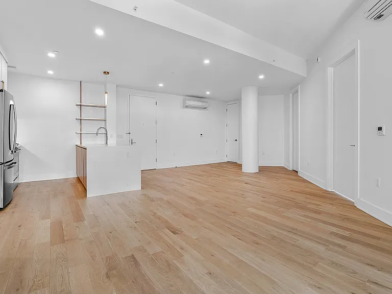 26-41 3rd St #502 — Photo 5
