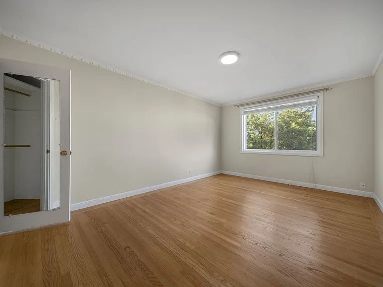 71-75 Manzanita Avenue — Photo 12