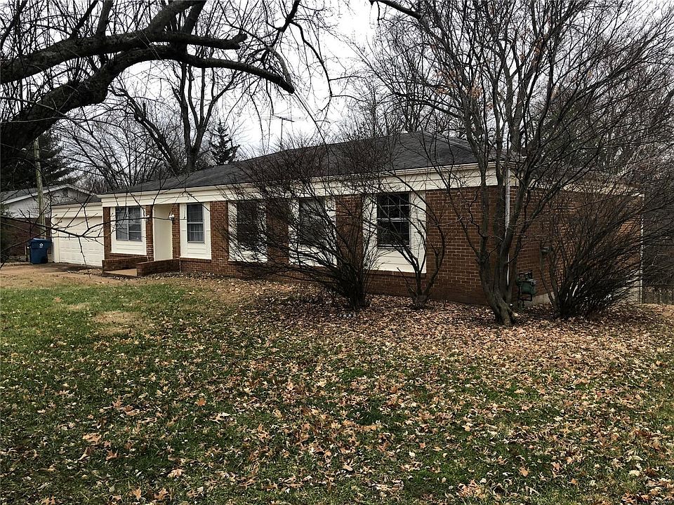 2nd image of 13142 Cannes Dr