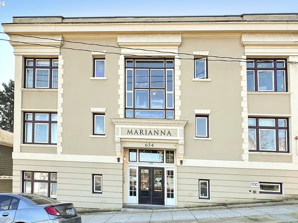 654 SW Grant St APT 303, Portland, OR 97201