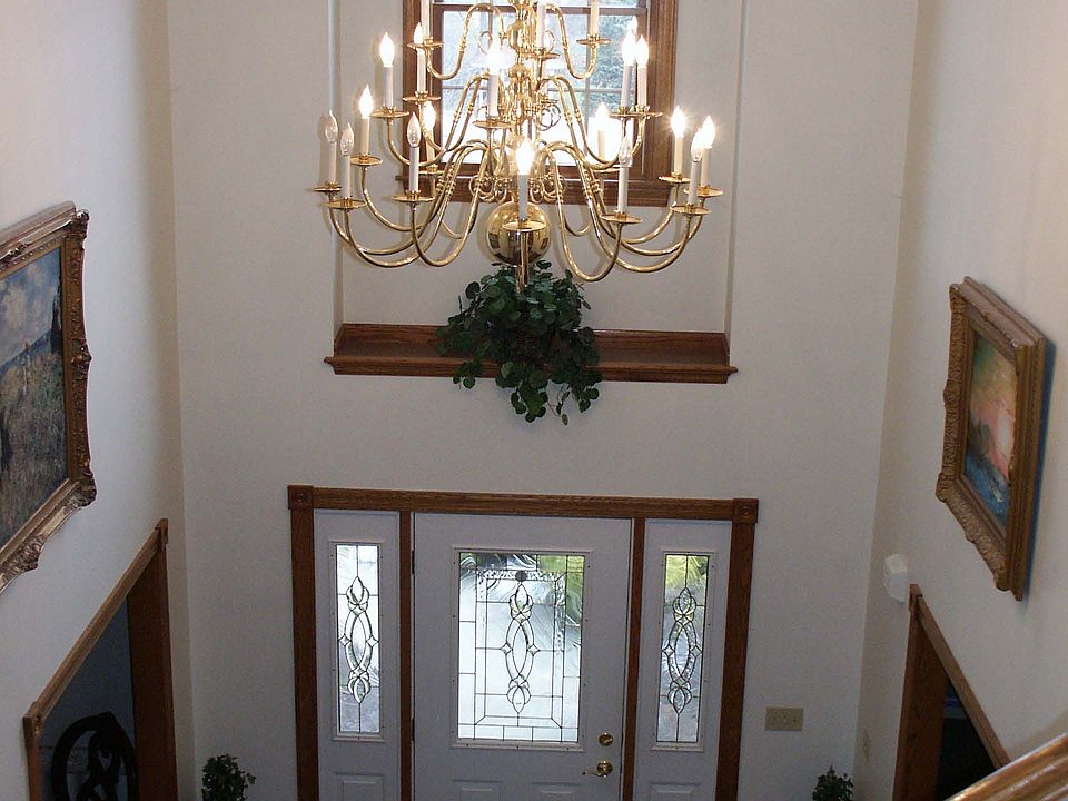 2nd image of 108 Wonderly Dr