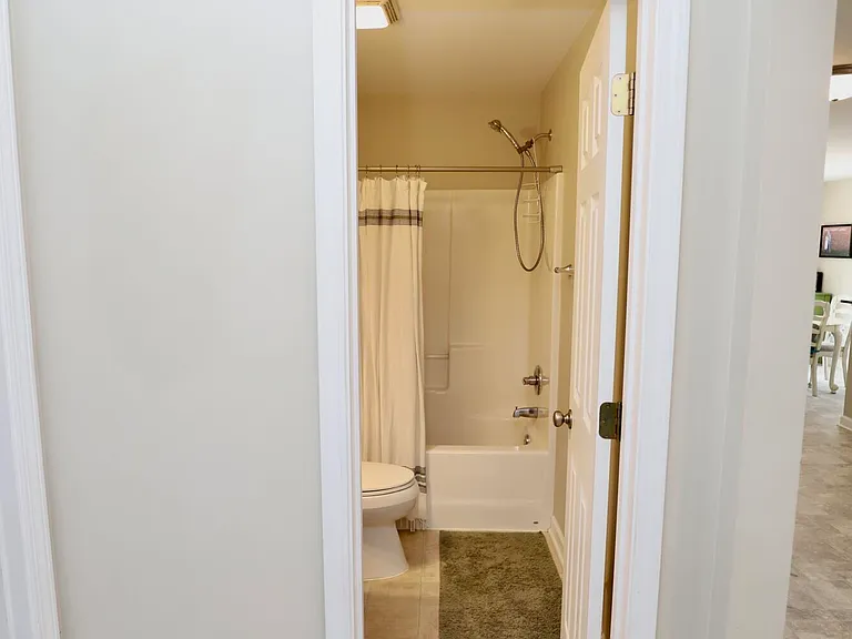 1116 Waverly Place Dr — Photo 14