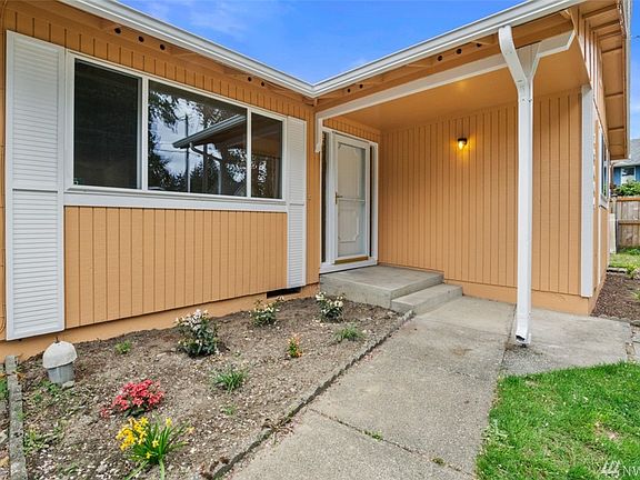 3rd image of 19004 78th Ave E