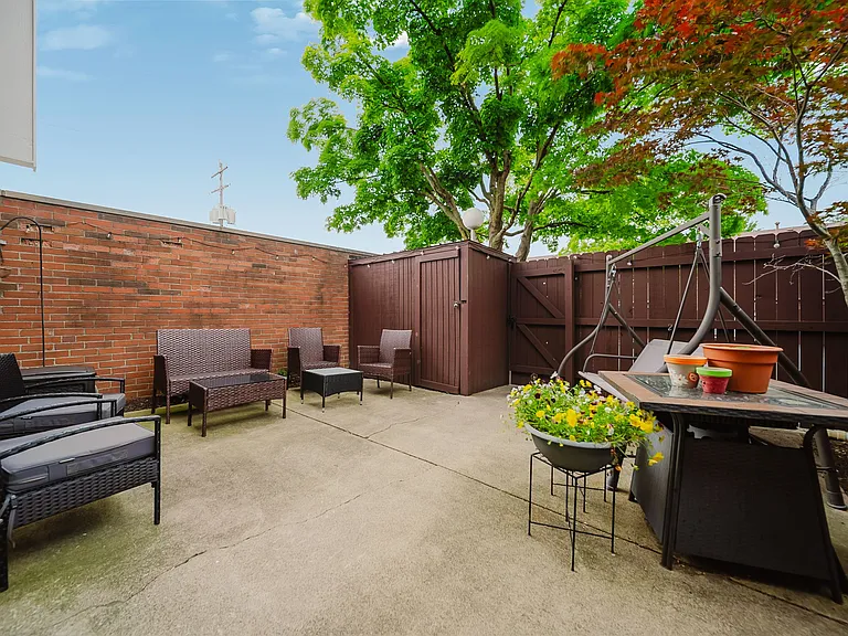 1906 Willoway Cir S — Photo 22