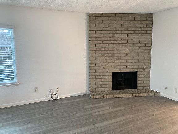 More livingroom