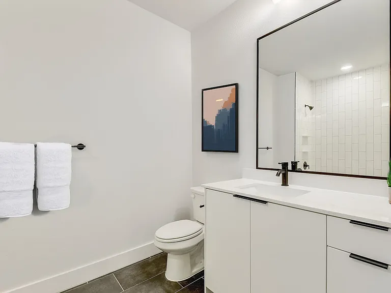 2500 Longview St #513 — Photo 3
