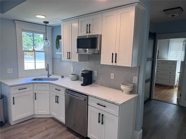 35 Elm St #B — Photo 6