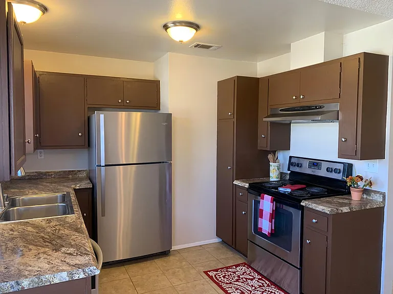 25863 Pacific St #18 — Photo 6