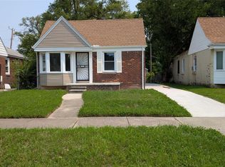9034 Brace St, Detroit, MI 48228