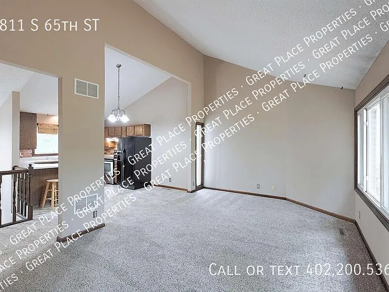 4811 S 65th St — Photo 45