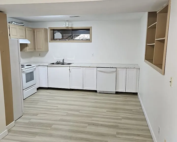 2236 Durham Pl — Photo 3