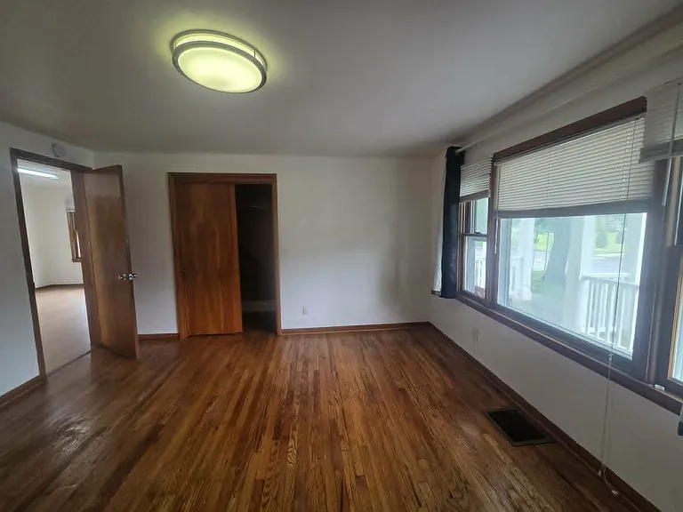 147 Washington Sq #1 — Photo 4