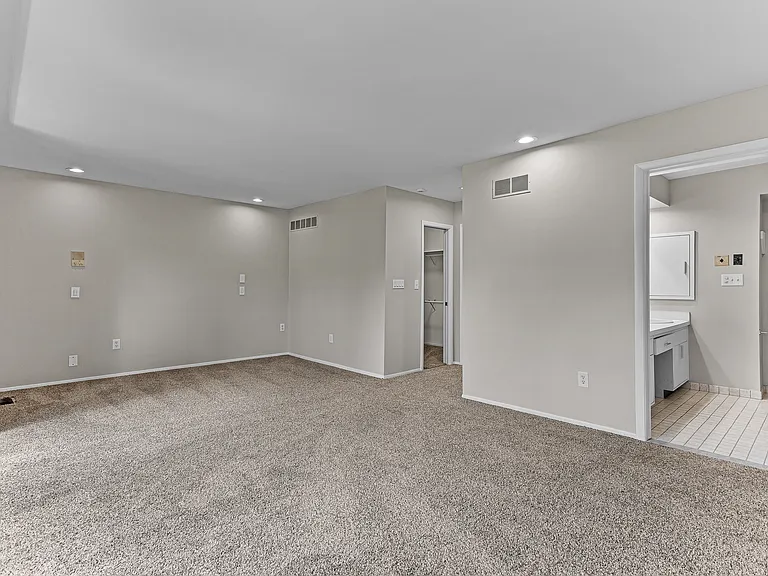 5317 Fairway Ln — Photo 22