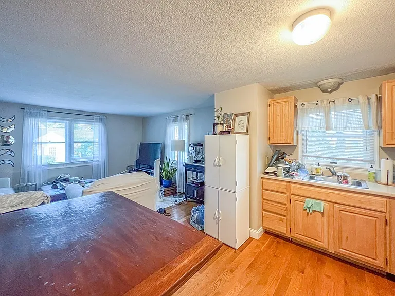 18 Germain Ave #3 — Photo 5