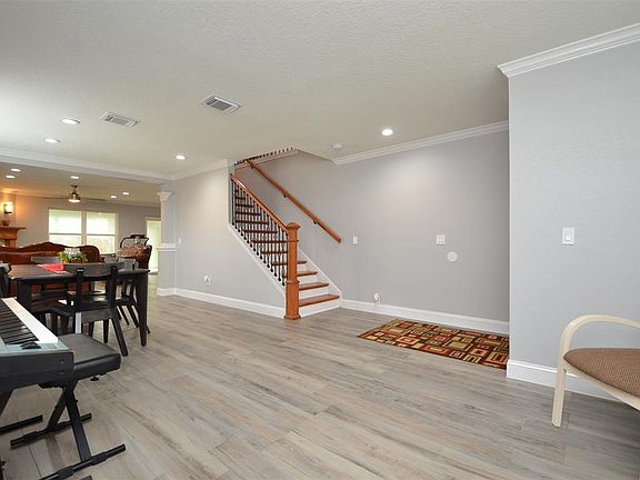 3rd image of 19711 Twin Canyon Ct