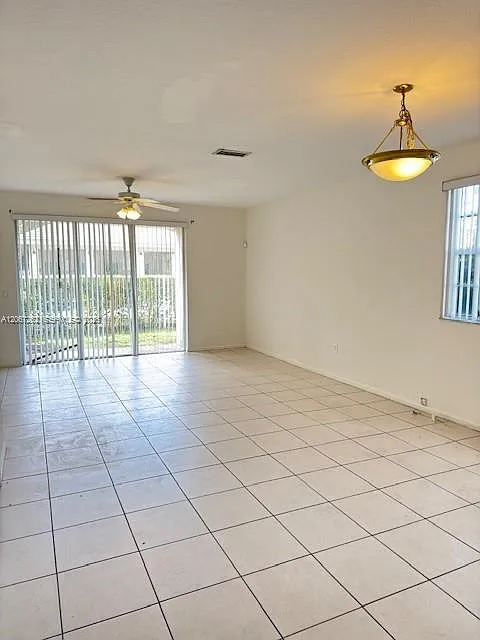 Park Place At Plantation — Photo 4