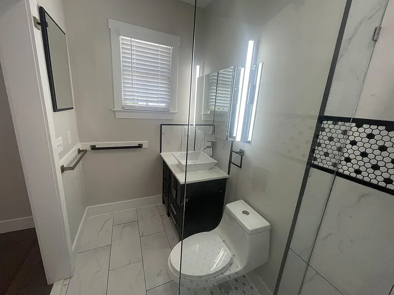 309 W Duffy St #B — Photo 13