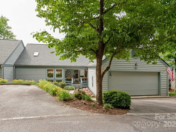 104 Sunny View Ln, Flat Rock, NC 28731