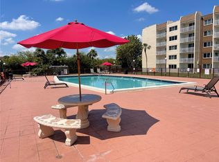 6930 Miami Gardens Dr #1-506, Hialeah, FL 33015