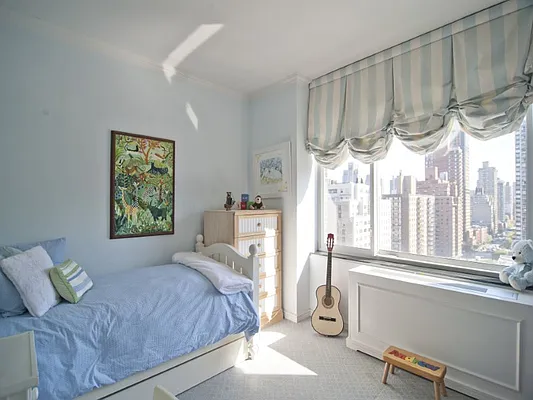 Sold by Sotheby's International Realty | media 9