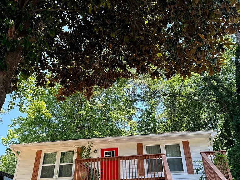 862 Meadow Pl — Photo 3