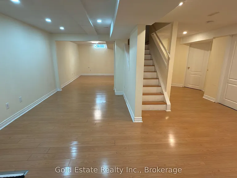 5202 Huntingfield Dr E — Photo 28
