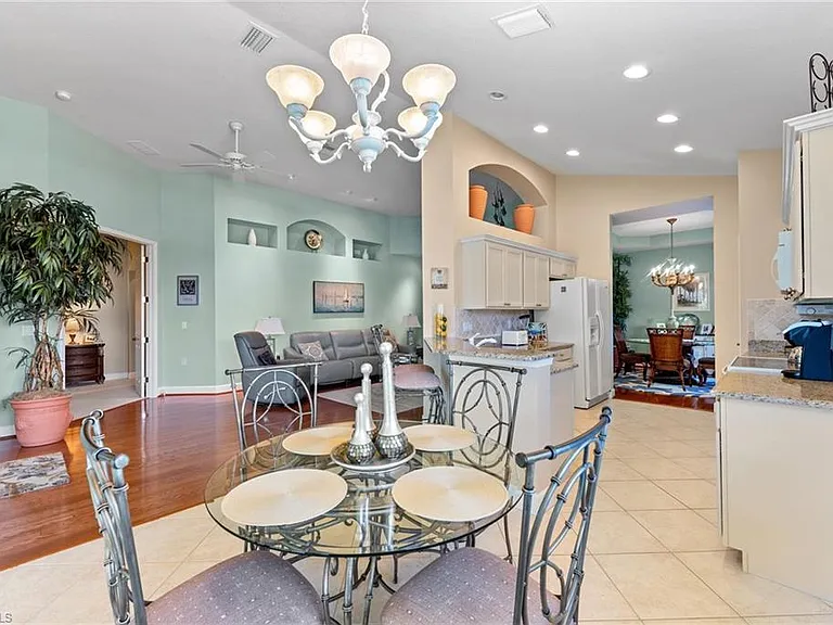 6840 Ascot Dr #1-201 — Photo 9
