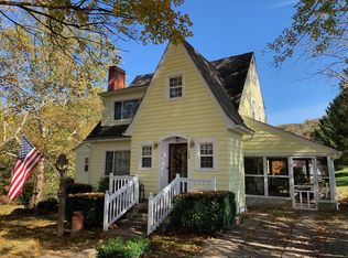 Price St, Alderson, WV 24910