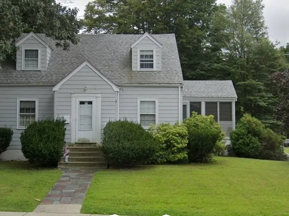 98 W Central St, Natick, MA 01760