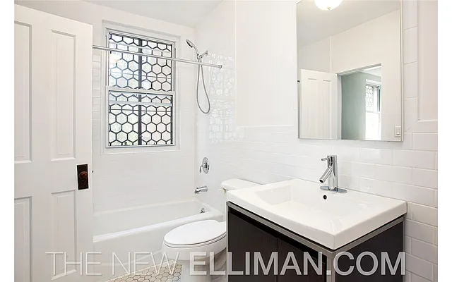 Rented by Douglas Elliman | media 15