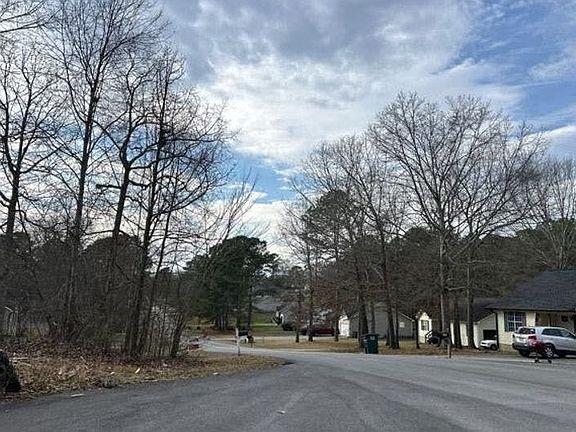 4th image of 205 Frix Ln SE