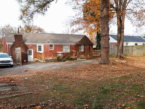 3rd image of 2315 Dennywood Dr