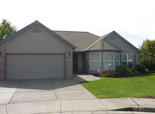 762 Sandpine Loop NE, Keizer, OR 97303