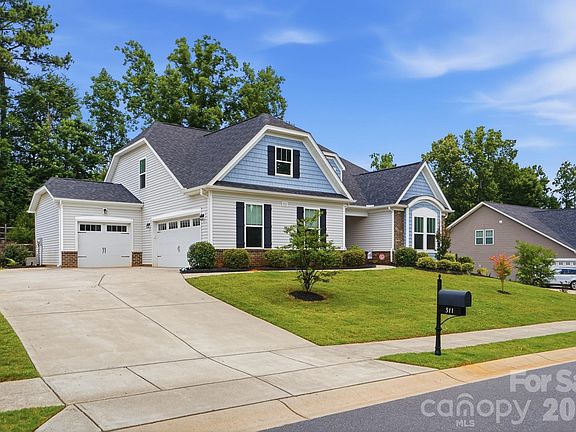 2nd image of 511 Rosemore Pl