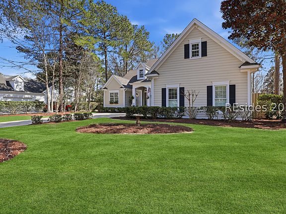 3rd image of 55 Hampton Hall Blvd