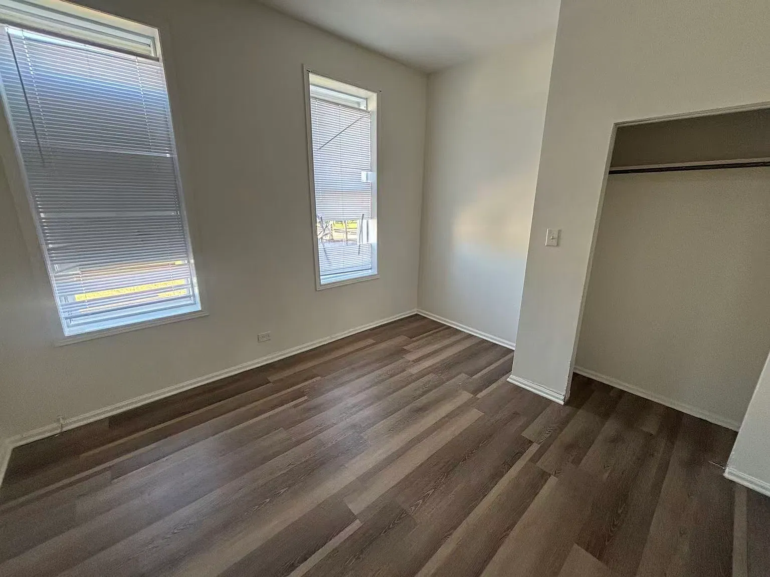 3 bed, $1,600 — Photo 3