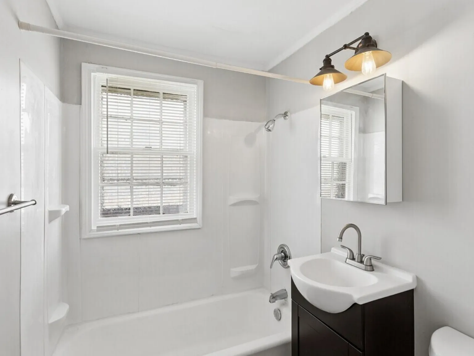 Lone Oak Villas — Photo 2