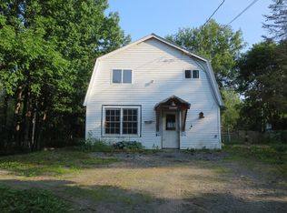1 2nd St, Milo, ME 04463