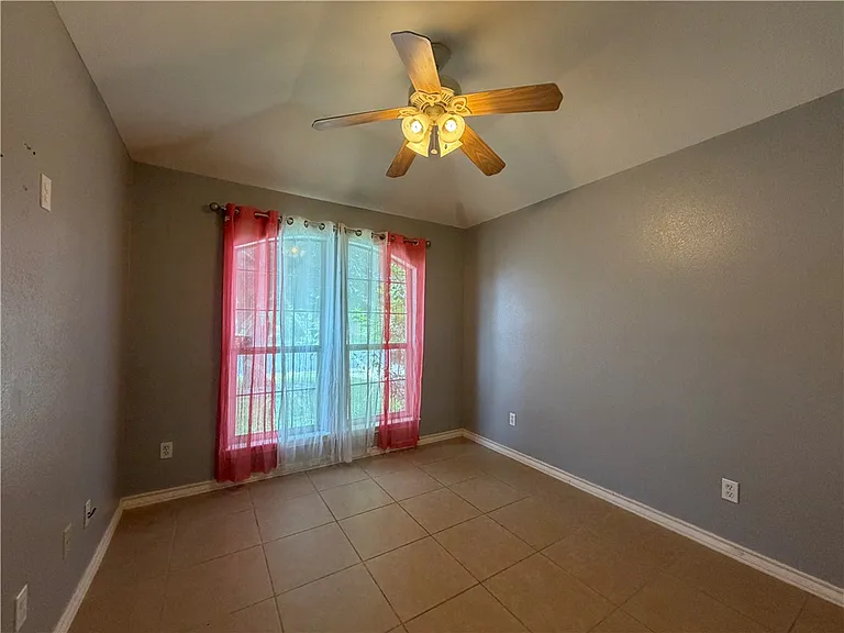 6629 Kodiak Dr — Photo 13