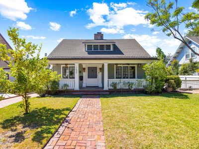 1496 Las Lunas St, Pasadena, CA, 91106