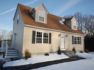 21 Rawson Rd, Mendon, MA 02019