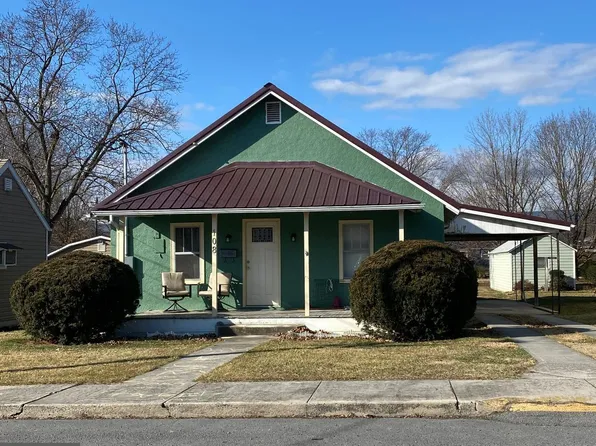 108 Mountain View St, Petersburg, WV 26847