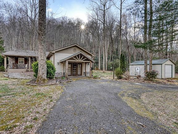 3rd image of 4868 Swallows Creek Rd