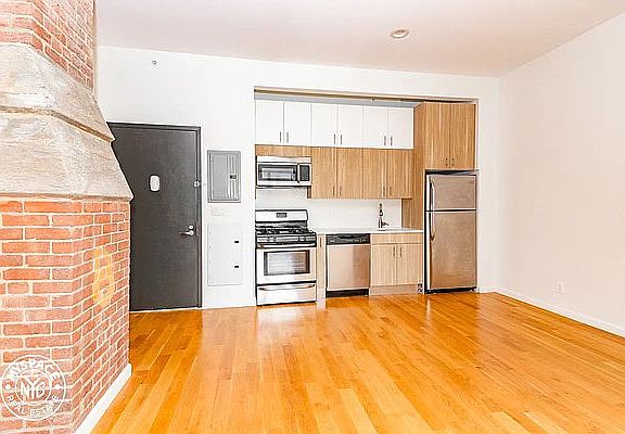 2nd image of 618 Bushwick Ave #306