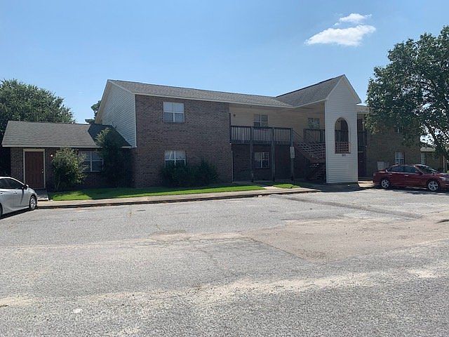 1st image of 3103 Sherwin Dr APT 4