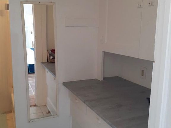 5th image of 350 W 14th St